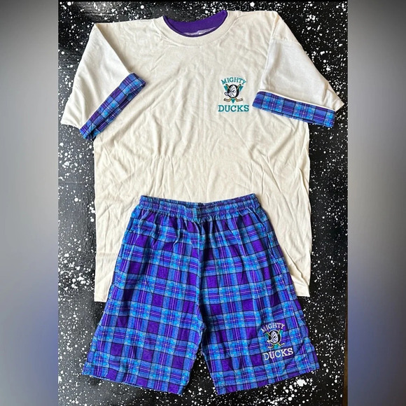 Vintage Mighty Ducks NHL Short Set NWOT NOS Made in USA Size XL Embroidered - Picture 1 of 5